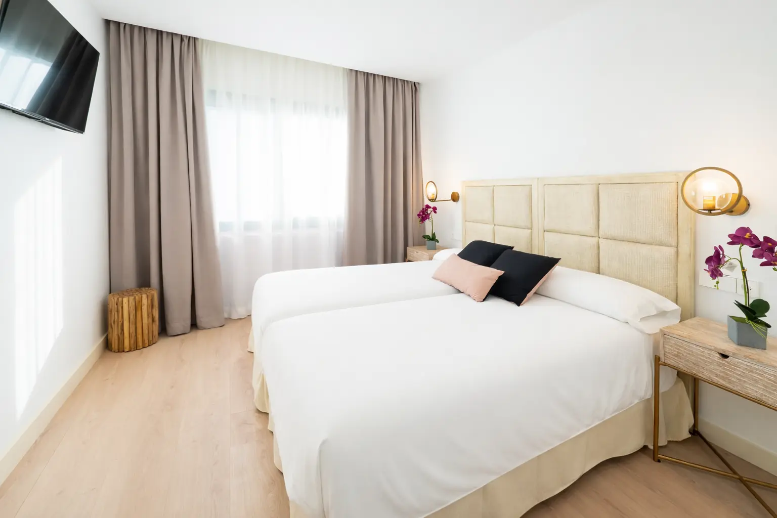 Cama Doble Confort Textiles Cálidad